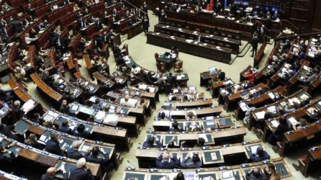 Stop ai vitalizi: la proposta di Richetti mette d'accordo M5S e Pd