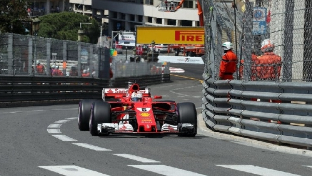Raikkonen e la Ferrari in pole position a Montecarlo, Vettel ... - leggo.it