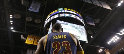 LeBron James, un paso m&aacute;s cerca de su cuarto anillo (v&iacute;a Twitter - carrusel)