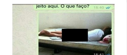 Rapaz encontra a prima deitada em sua cama em trajes m&iacute;nimos e toma atitude surpeendente