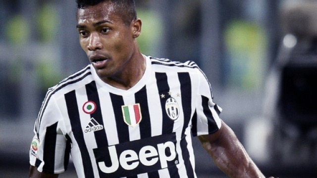 La prima di Alex Sandro con la maglia della Juventus - Sportreview - sportreview.it