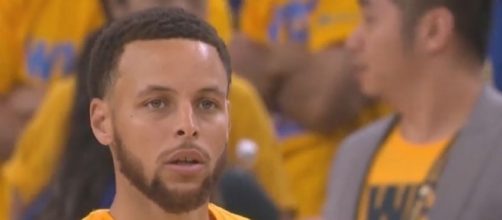 Stephen Curry before the game'ѕ start. - Youtube, Ximo Pierto Channel https://www.youtube.com/watch?v=jTPTH7r9z4o