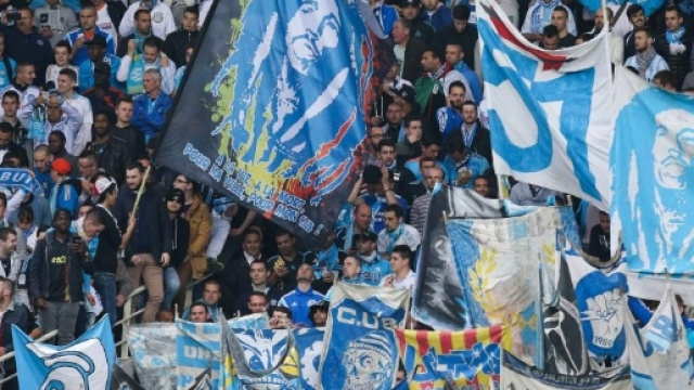 Des supporters Marseillais et basques s'affrontent dans les rues ... - madeinfoot.com