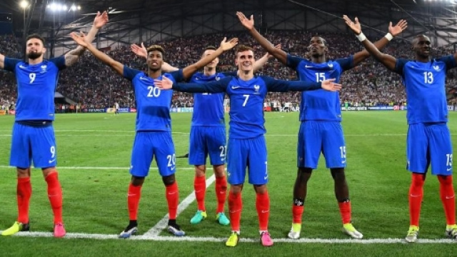 Euro 2016 : La presse allemande accuse l'&eacute;quipe de France de dopage - francetvinfo.fr