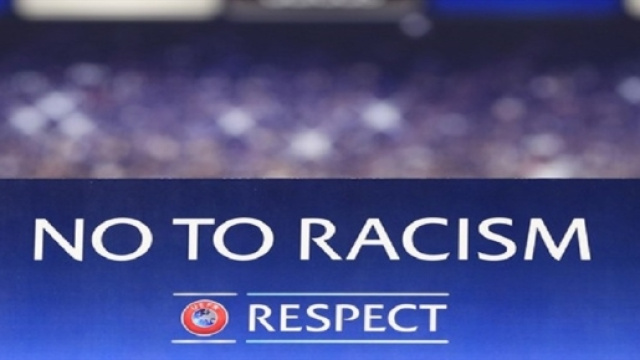 Muntari-Razzismo, ancora una volta la stupidit&agrave; vince a mani basse.