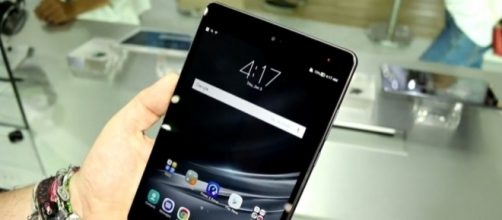 Asus unveils the ZenPad 3S 8.0 tablet -- Image / winfuture.de