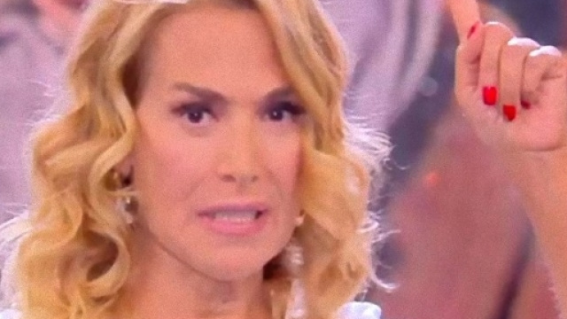 Barbara D'Urso confermata a Domenica Live.