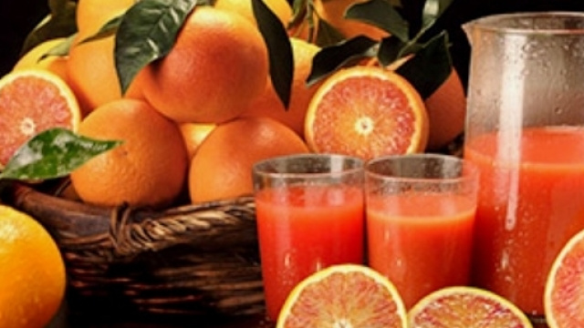 Il succo di arancia contiene sostanze ad azione anticolesterolo e insulinosensibilizzanti.