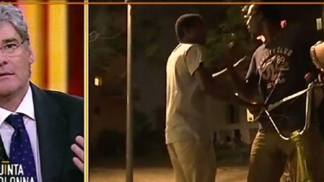 Quinta colonna, inviata aggredita in diretta tv all'ex Villaggio Olimpico di Torino.