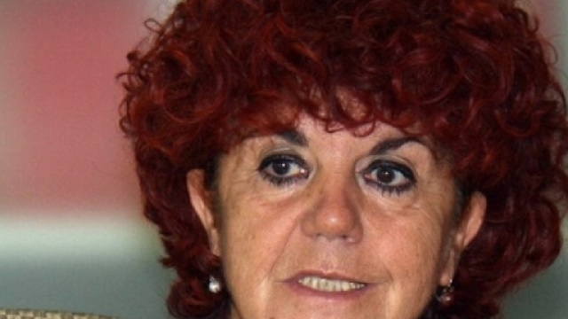 Scuola, ecco chi potr&agrave; andare in pensione anticipata con Ape e precoci.