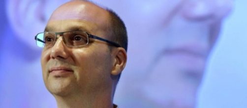 Andy Rubin reportedly working on "Essential", a high-end ... - gizmotimes.com