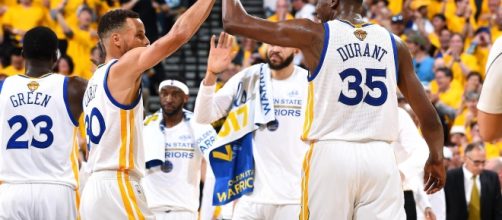 Golden State suma el primer punto de las Finales (v&iacute;a Twitter - NBAcom)