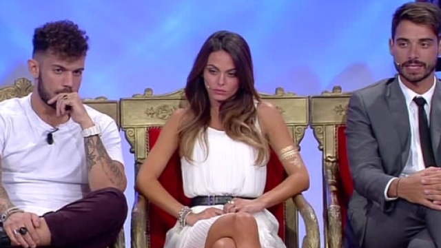 Un'ex corteggiatrice di Amedeo Barbato ha da poco annunciato di essere incinta