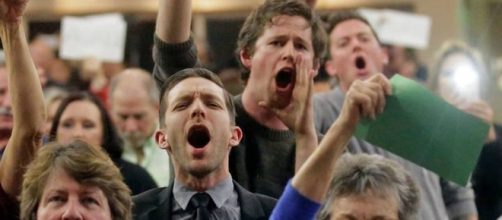 GOP lawmakers face angry, worried constituents at town halls - staradvertiser.com