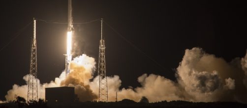 Night rocket launch (courtesy NASA)