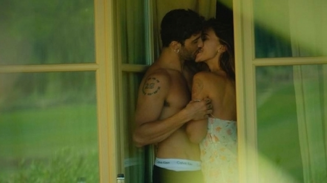 Belen Rodriguez e Andrea Iannone travolti dalla passione