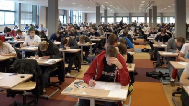 Maxi concorso pubblico per 250 funzionari amministrativi