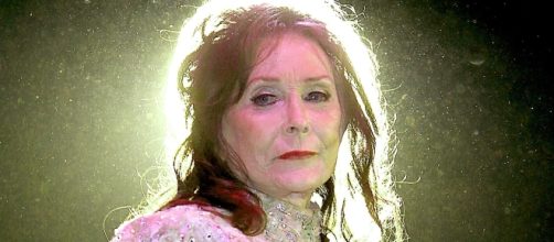 Loretta Lynn Mourns Grandson's Death at Age 47 - Us Weekly - usmagazine.com