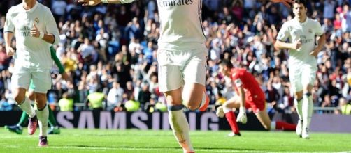 Manchester United and Chelsea are eyeing a sensational &pound;172million ... - thesun.co.uk