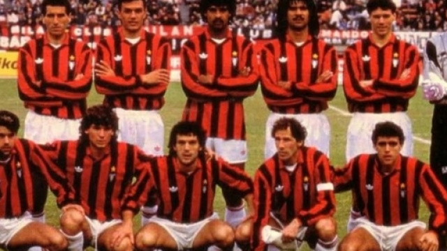 Il Milan, la rivoluzione del calcio. Le invenzioni di Sacchi e il ... - frickfoot.it
