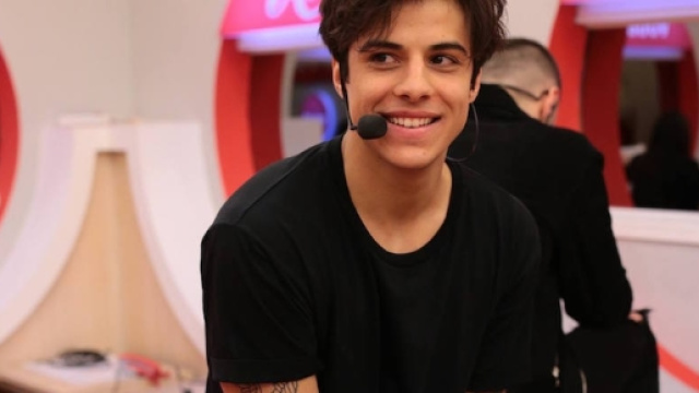 Mike Bird vuole lasciare Amici