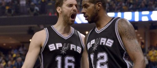 The Spurs topped the Rockets in Houston on Friday night to take a 2-1 series lead. [Image via Blasting News image library/sportsnet.ca]