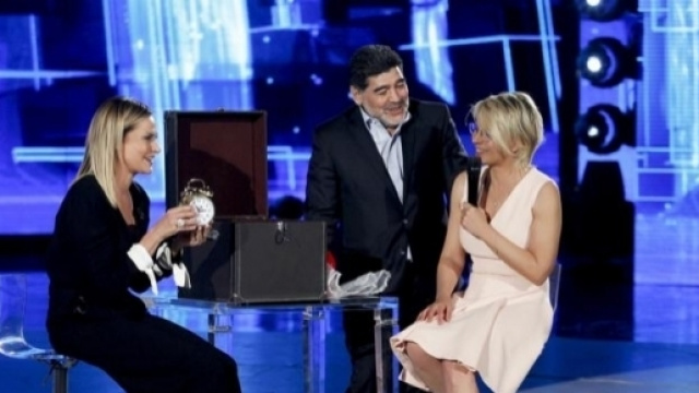 Amici 16, Maradona ospite, eliminata Shady