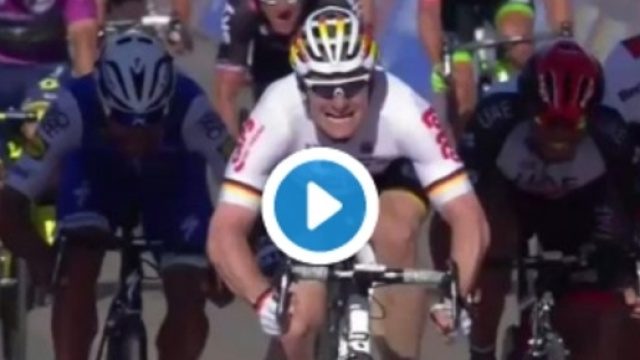 La volata di Andr&egrave; Greipel a Tortol&igrave;