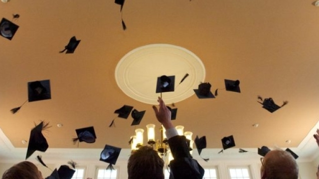 Laurea e lavoro: in 3 anni il 58% &egrave; occupato