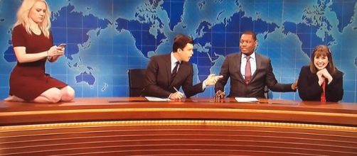 Kate McKinnon's Kellyanne Conway will sit and text just about ... - mashable.com