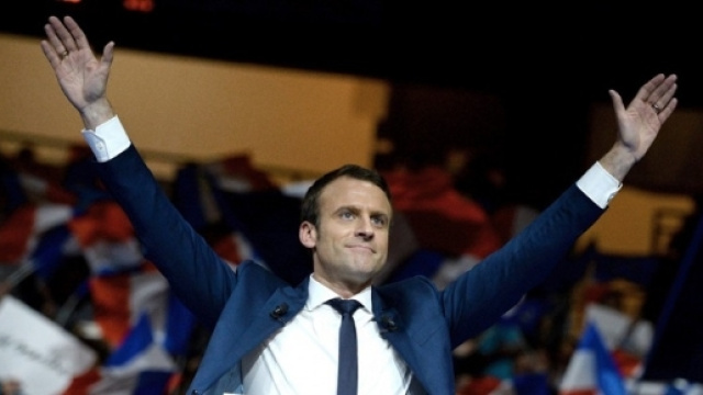 Emmanuel Macron &egrave; il 25&deg; Presidente della Repubblica francese