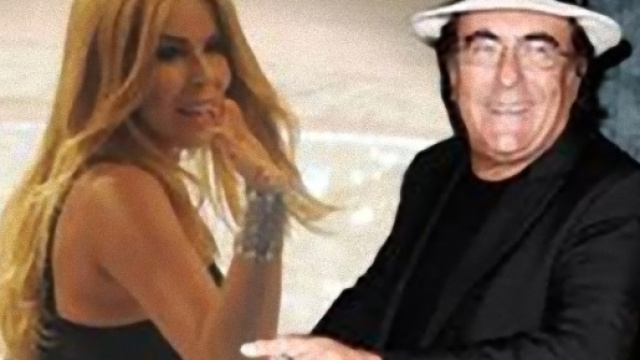 Loredana Lecciso pubblica una foto e i fan si dividono.
