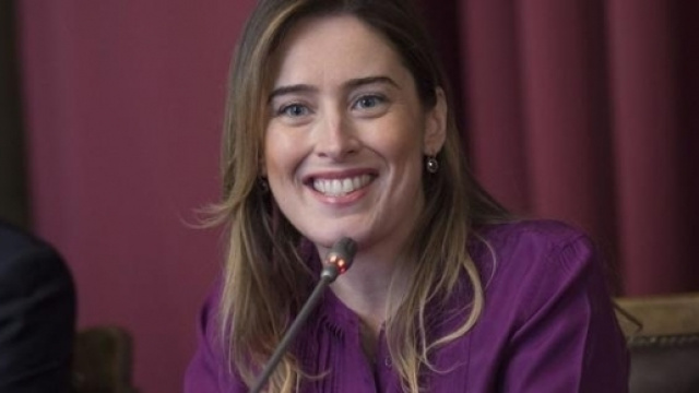 Maria Elena Boschi accusata di voler commissariare il governo Gentiloni per conto di Renzi
