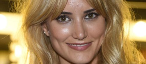 El secador de pelo de Alba Carrillo calienta a sus seguidores ... - segnorasque.com