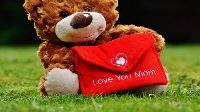Buona festa della mamma, ti voglio bene.