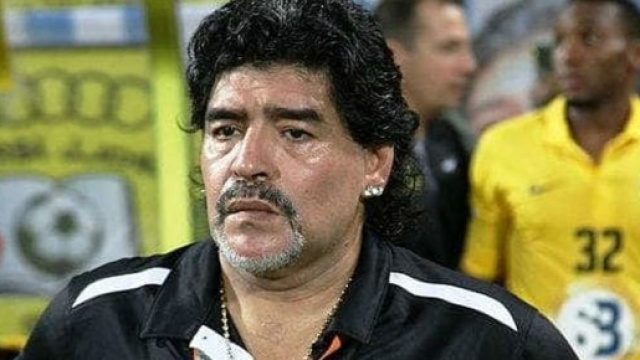 Choc nel mondo del calcio: lo storico manager di Maradona suicida - napolitoday.it
