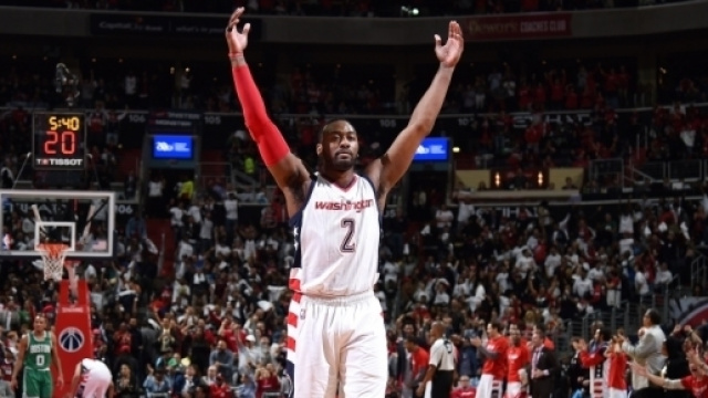 John Wall gioisce per la vittoria in Gara-4 (via wizards.com)