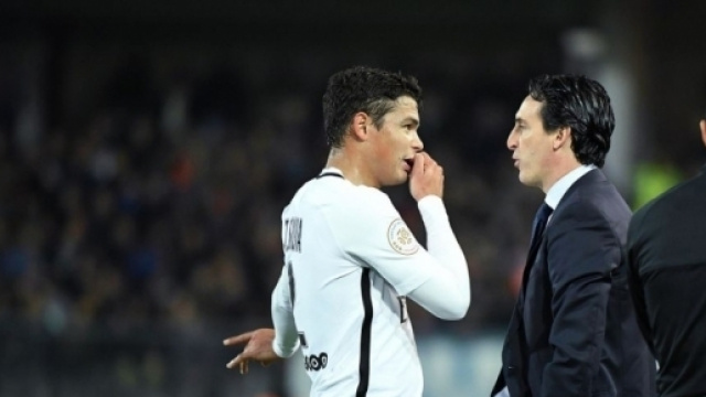 PSG : entre Thiago Silva et Emery, le courant ne passe plus - Le ... - leparisien.fr