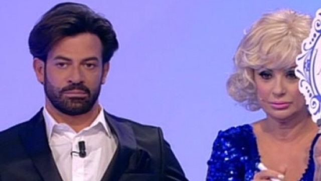 Uomini e Donne : Gianni e Tina a Uomini e Donne - tina cipollari.