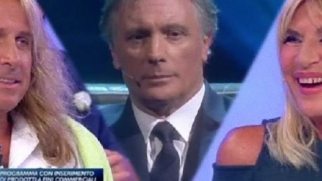 Uomini e Donne: grande successo per il programma di Maria De Filippi.