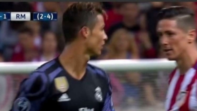 Ronaldo et Torres, le clash dans un match enflamm&eacute;