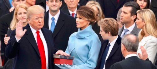 The Trump family at the sewaring in / Photo White House photographer