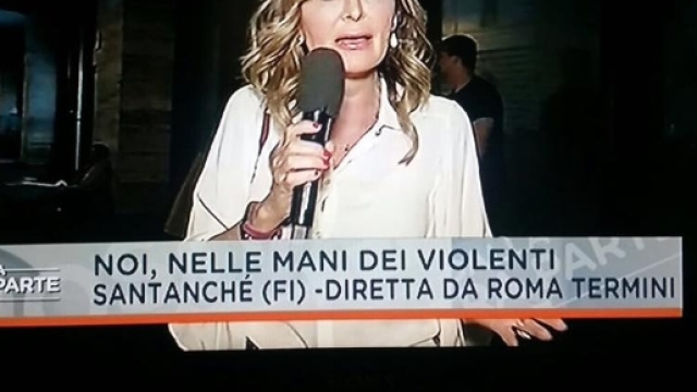 Dalla Vostra Parte: pietre contro Daniela Santanch&egrave; in diretta tv ... - leonardo.it