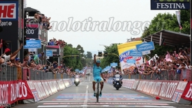 La Vittoria di Paolo Tiralongo al Giro del 2015 (via - www.paolotiralongo.it)