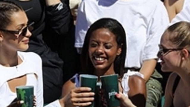 Beatrice Vendramin, Fanny Bourdette Donon e Bella Hadid alla finale dei Roland Garros