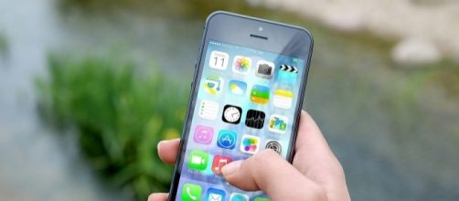 Apple iPhone 8 may not come with gigabit support -- JESHOOTS / Pixabay