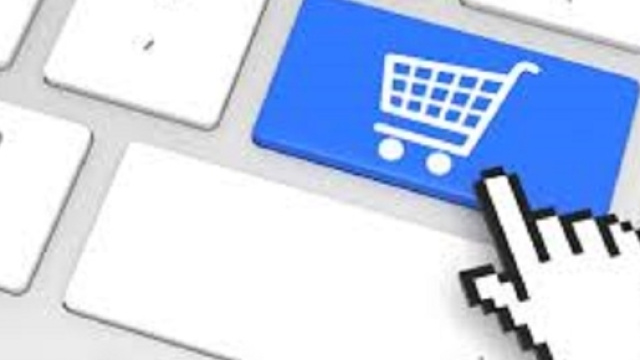 Acquisti online, ecco le strategie per spendere meno