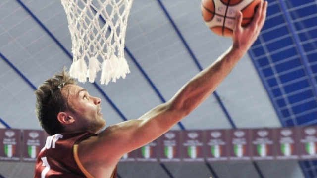 Tonut va a canestro per Venezia (credits: Francesco Soliani)