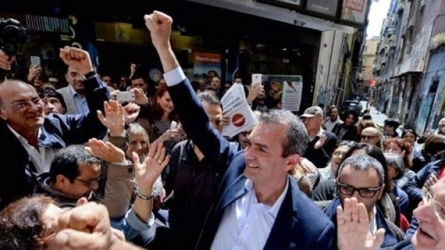 Il sindaco di Napoli, Luigi De Magistris