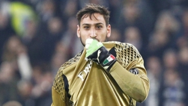 Donnarumma lascer&agrave; il Milan senza ripensamenti tifosi contro giocatore e Raiola